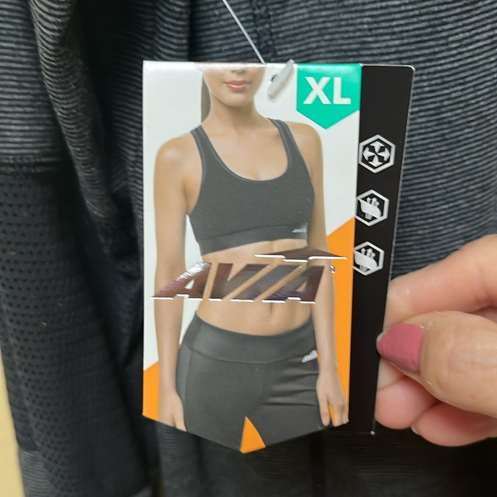 AVIA RUNNING TOP - Picture 8 of 9